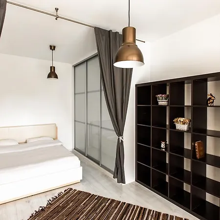 Apartment On Skryhanava 4a